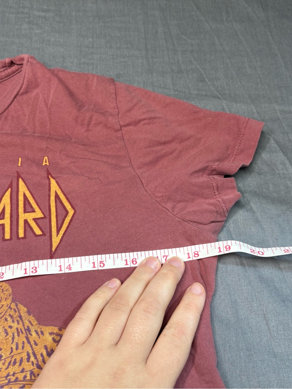 Def Leppard Pyromania Graphic Tee - Dusty Rose - Picture 5 of 5